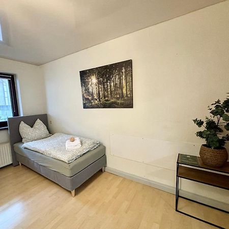 Harmony - Ganzes Appartement 3 Schlafzimmer City Meiningen Luaran gambar